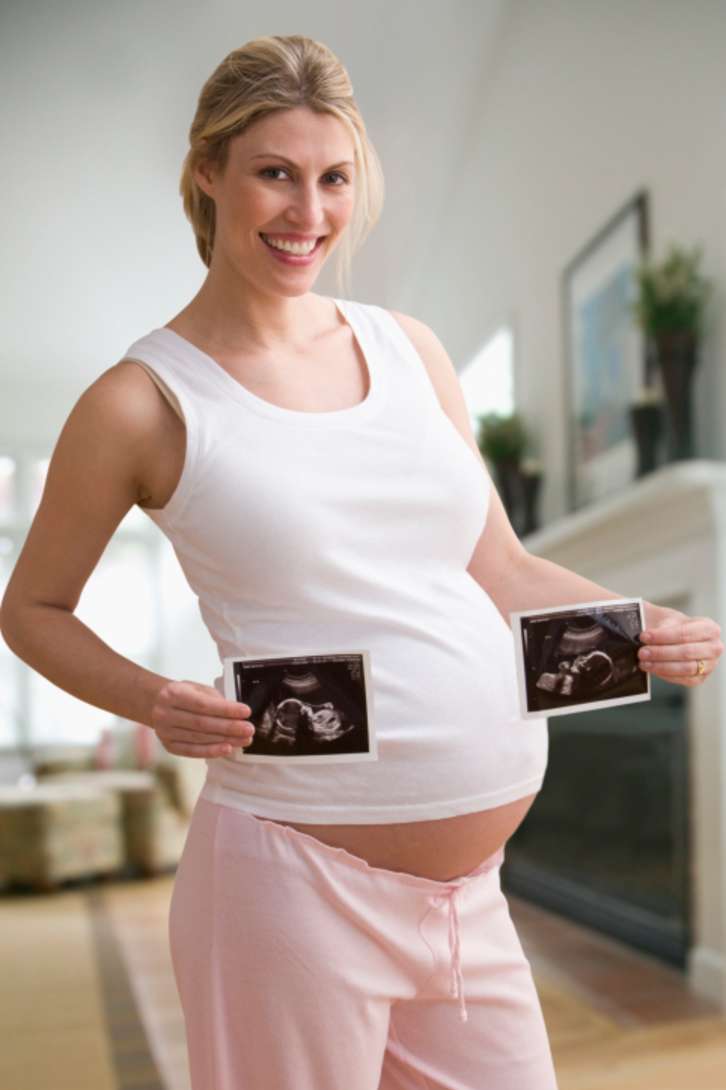 Pregnant Women Twins 86